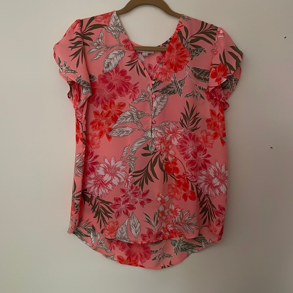 Sheer Tropical Loft top. Size medium.